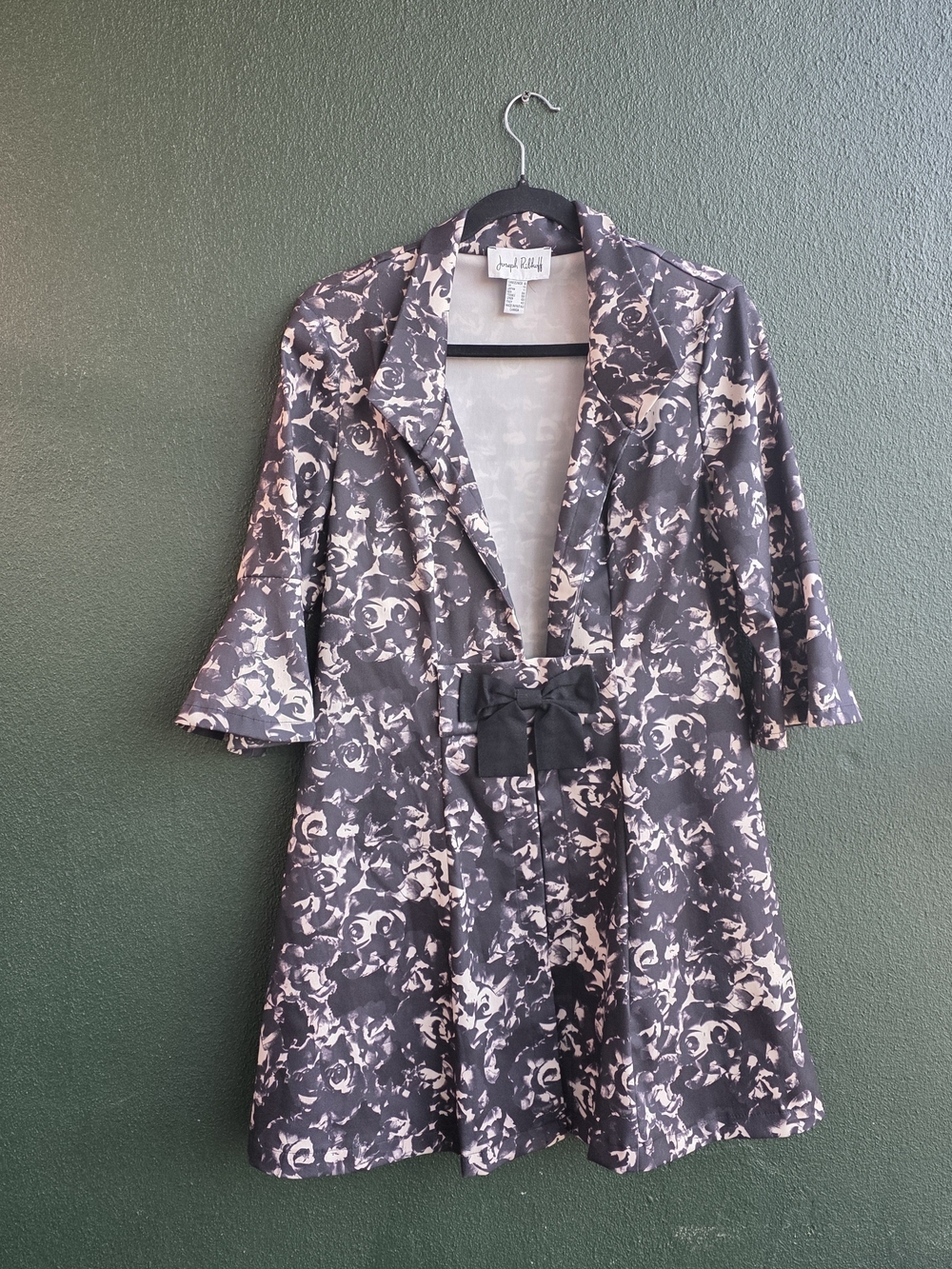 RIBKOFF Black & Blush Floral Fit-and-Flare Jacket with Bow - Picture 2 of 16